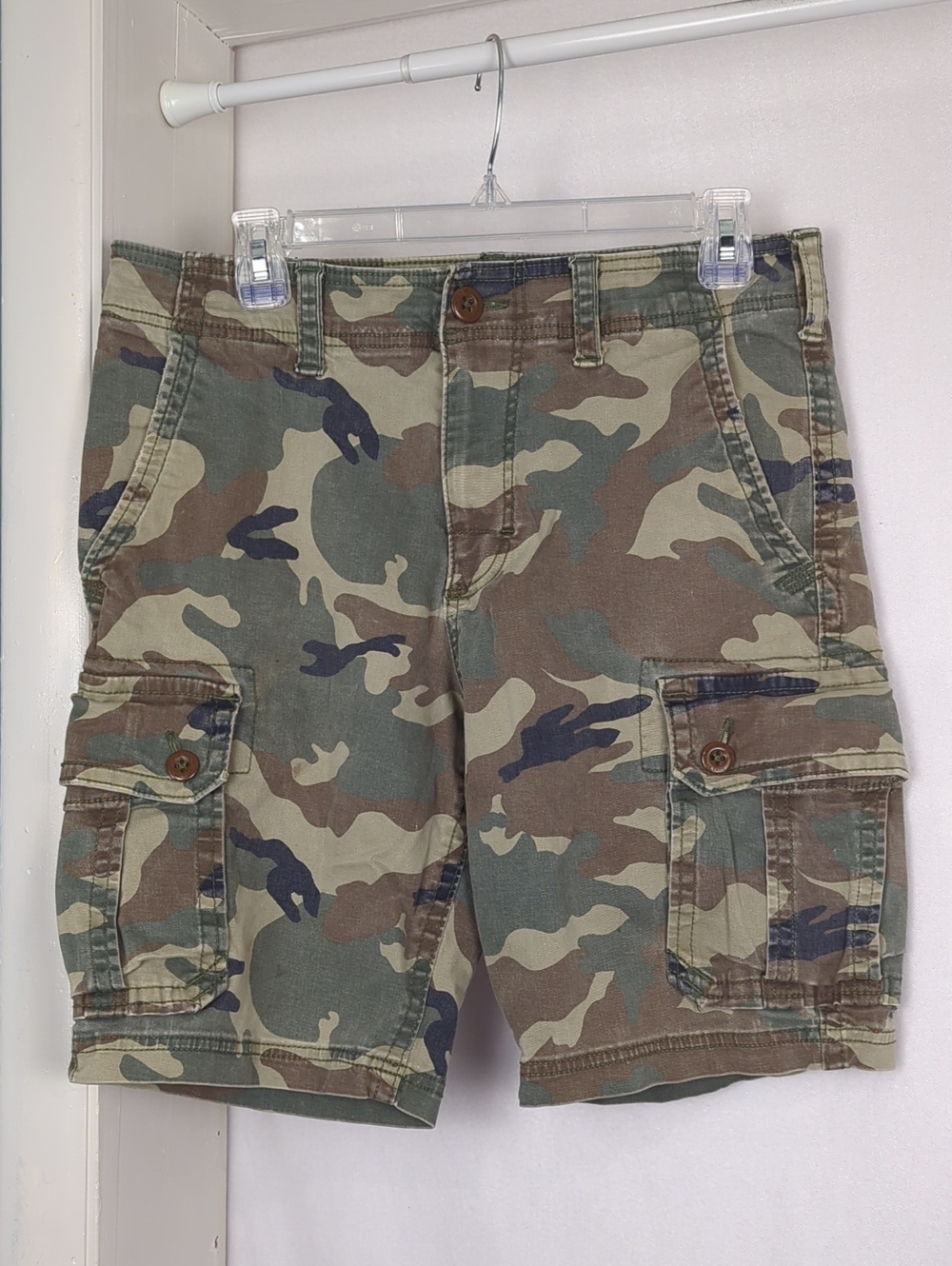 AMERICAN EAGLE Men's Camo Cargo Shorts Size 32